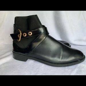 Zara Trafaluc black bootie Size 40/9.5